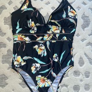 Brand new Kona Sol swimsuit